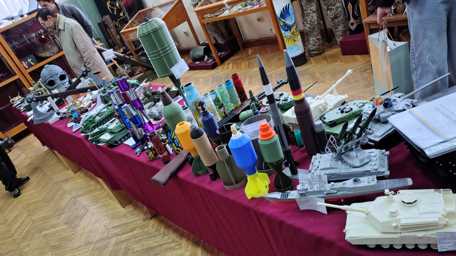 Обласна виставка-конкурс моделей військової техніки - новина коледжу