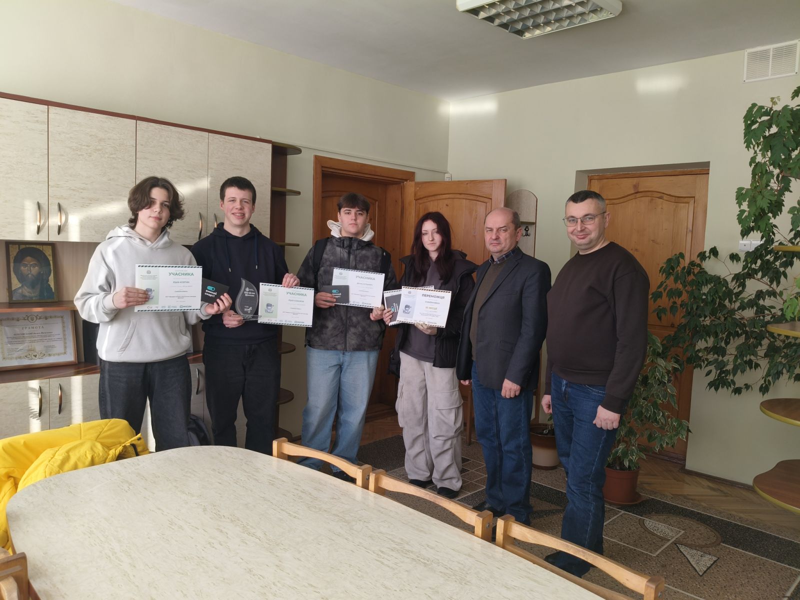 Успіх студентів коледжу на ІТ-марафоні: AI-гра «Хакер»